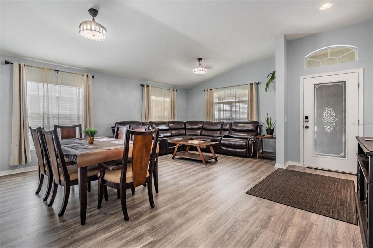 12813 Standbridge Drive , Riverview, FL 33579 Photo