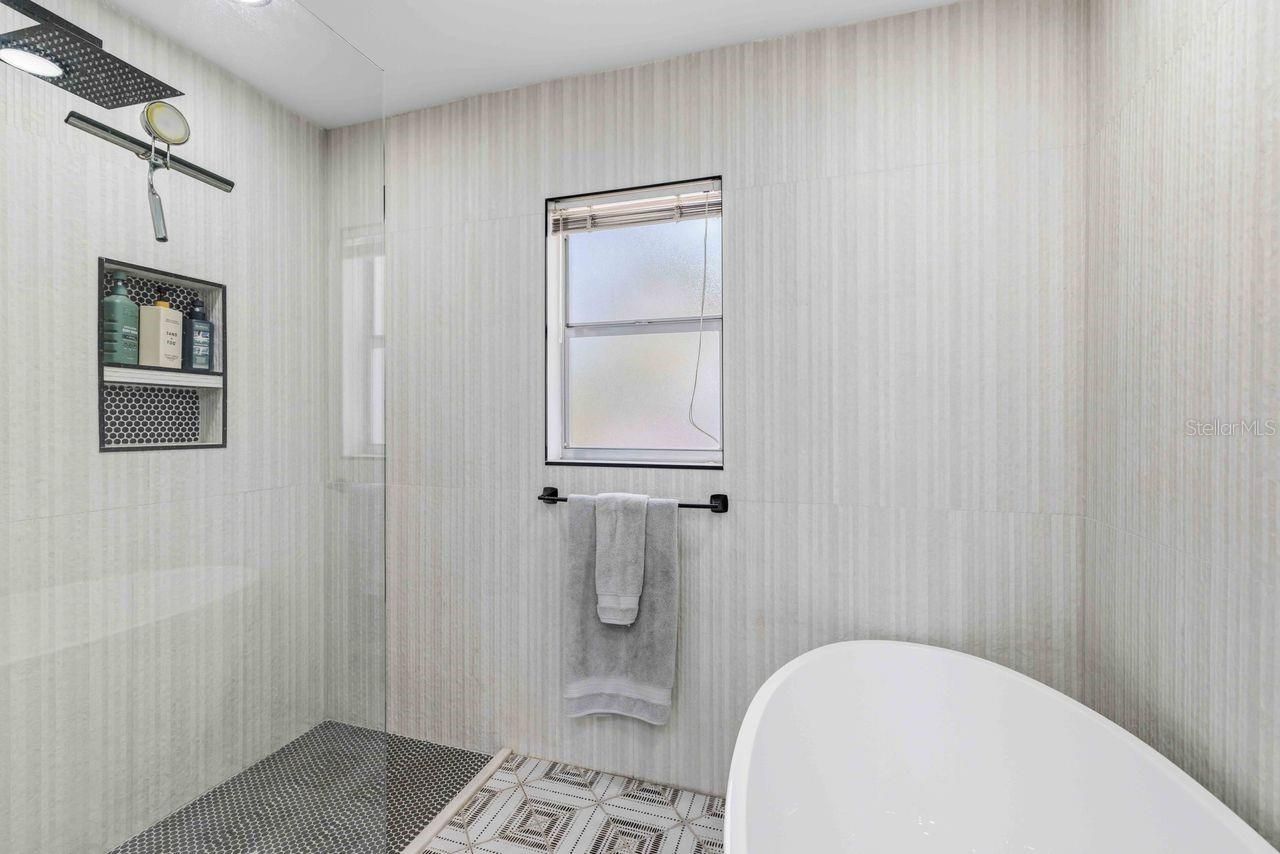 8021 Timber Lake Lane, Sarasota, FL 34243 Photo