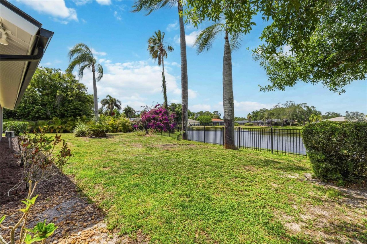 8021 Timber Lake Lane, Sarasota, FL 34243 Photo