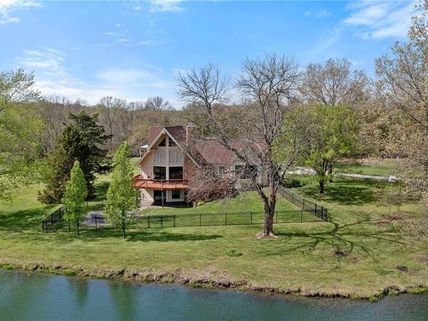 22800 W 246th Street, Paola, KS 66071