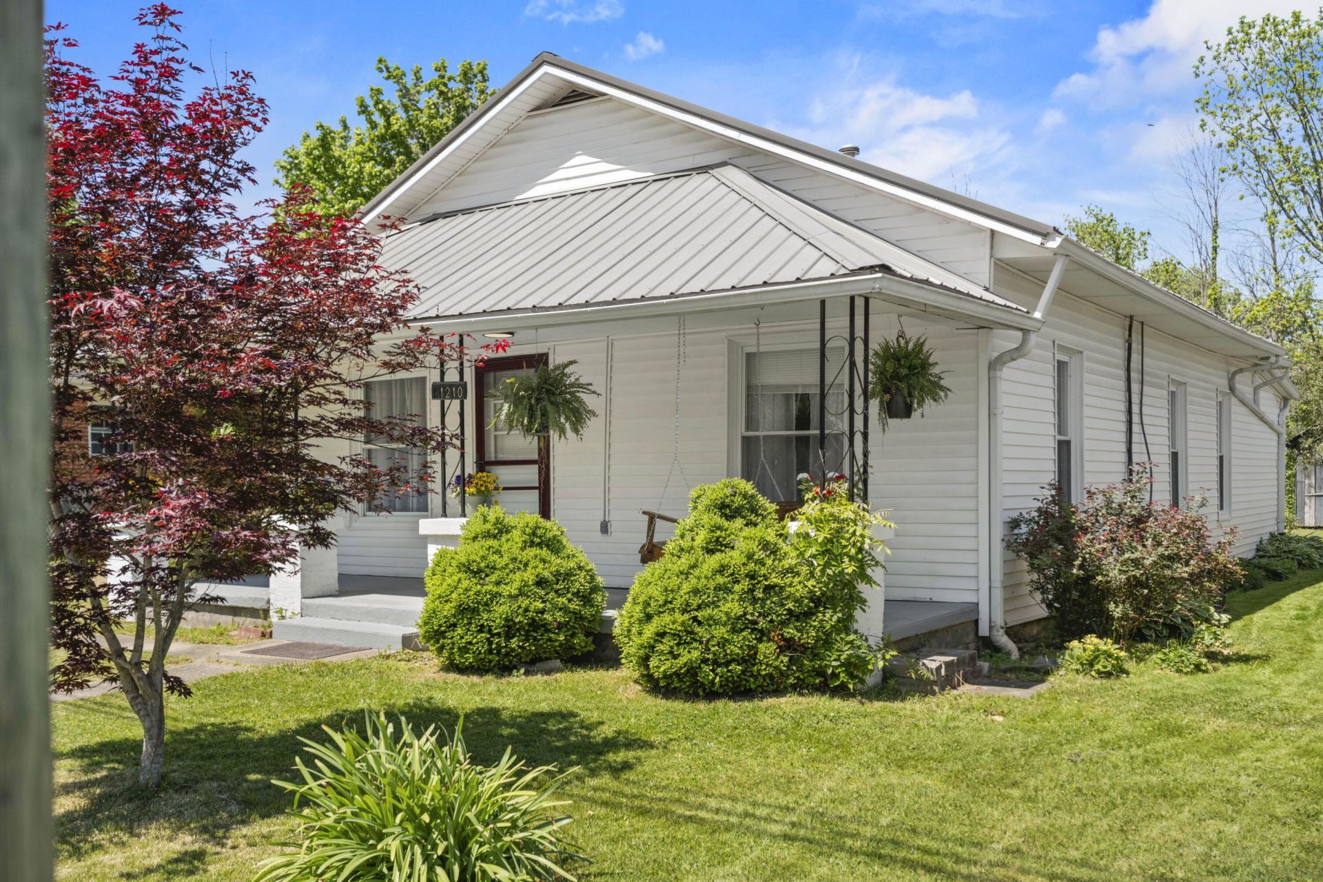 1210 S Irvine Road, Irvine, KY 40336 Main Photo