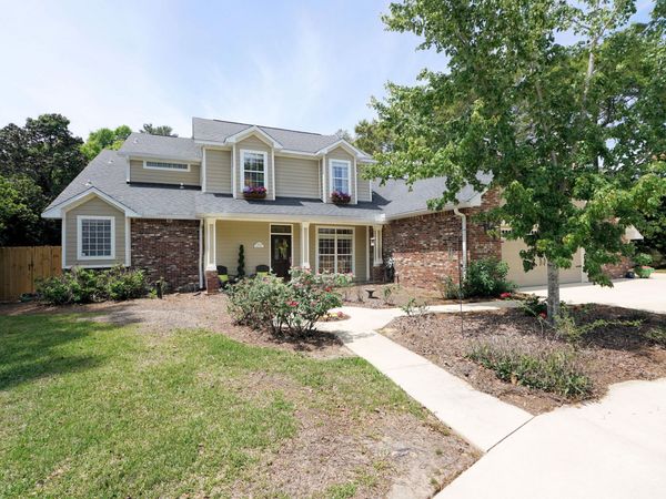 941 Ruckel Drive, Niceville, FL 32578