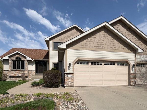 4416 Coachman Lane NE, Prior Lake, MN 55372