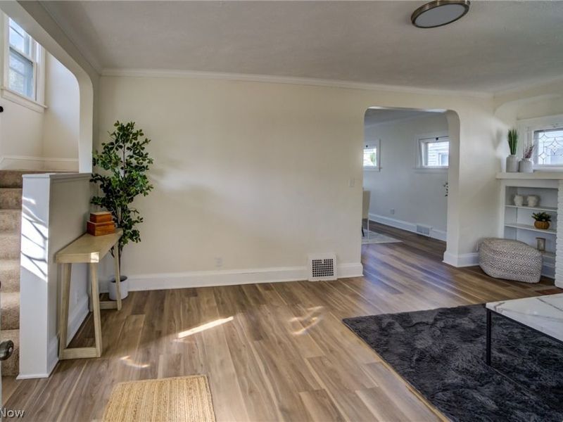 10105 Greenview, Garfield Heights, OH 44125 Photo 4