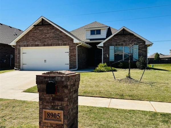 8905 Poppey Place, Yukon, OK 73099
