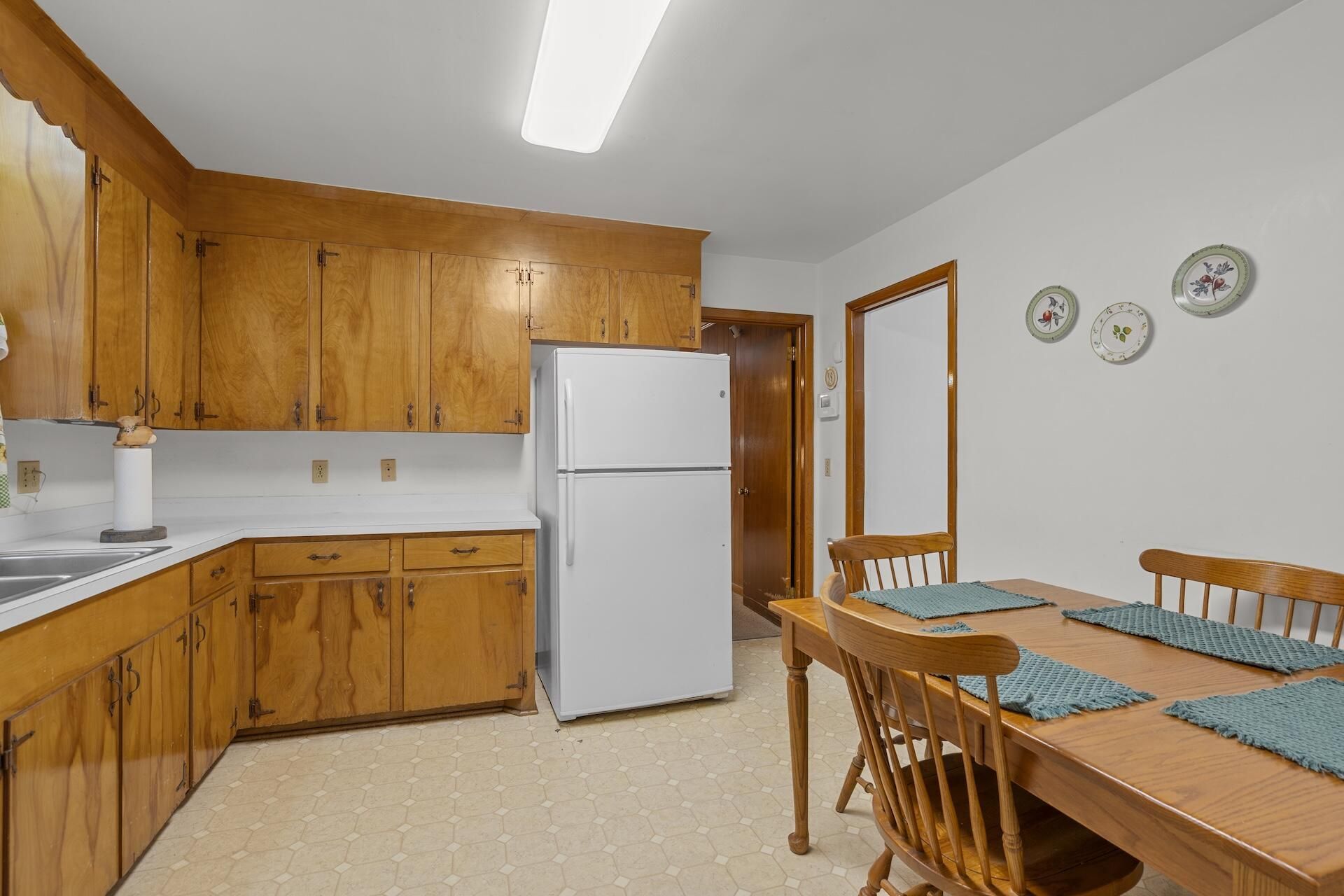 1318 New Castle Street Photo 10