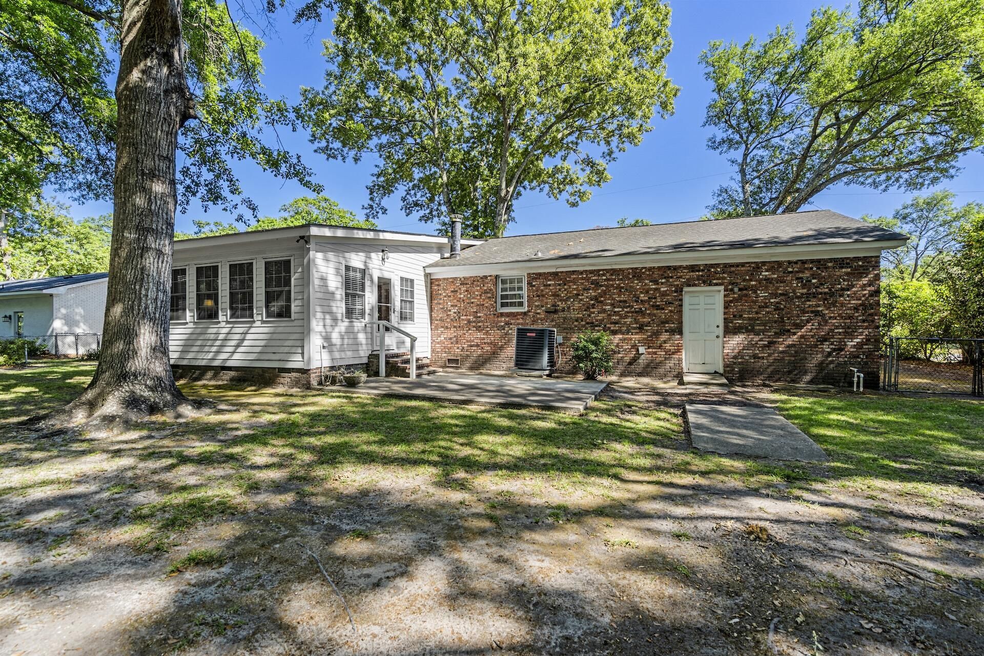 1318 New Castle Street Photo 28