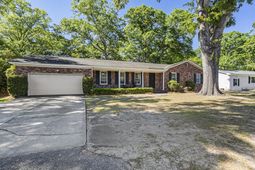 1318 New Castle Street photo 4