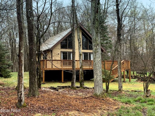 1022 Teakwood Drive , Newfoundland, PA 18445