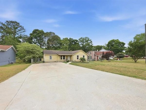 10391 Wrens Drive, Jonesboro, GA 30238