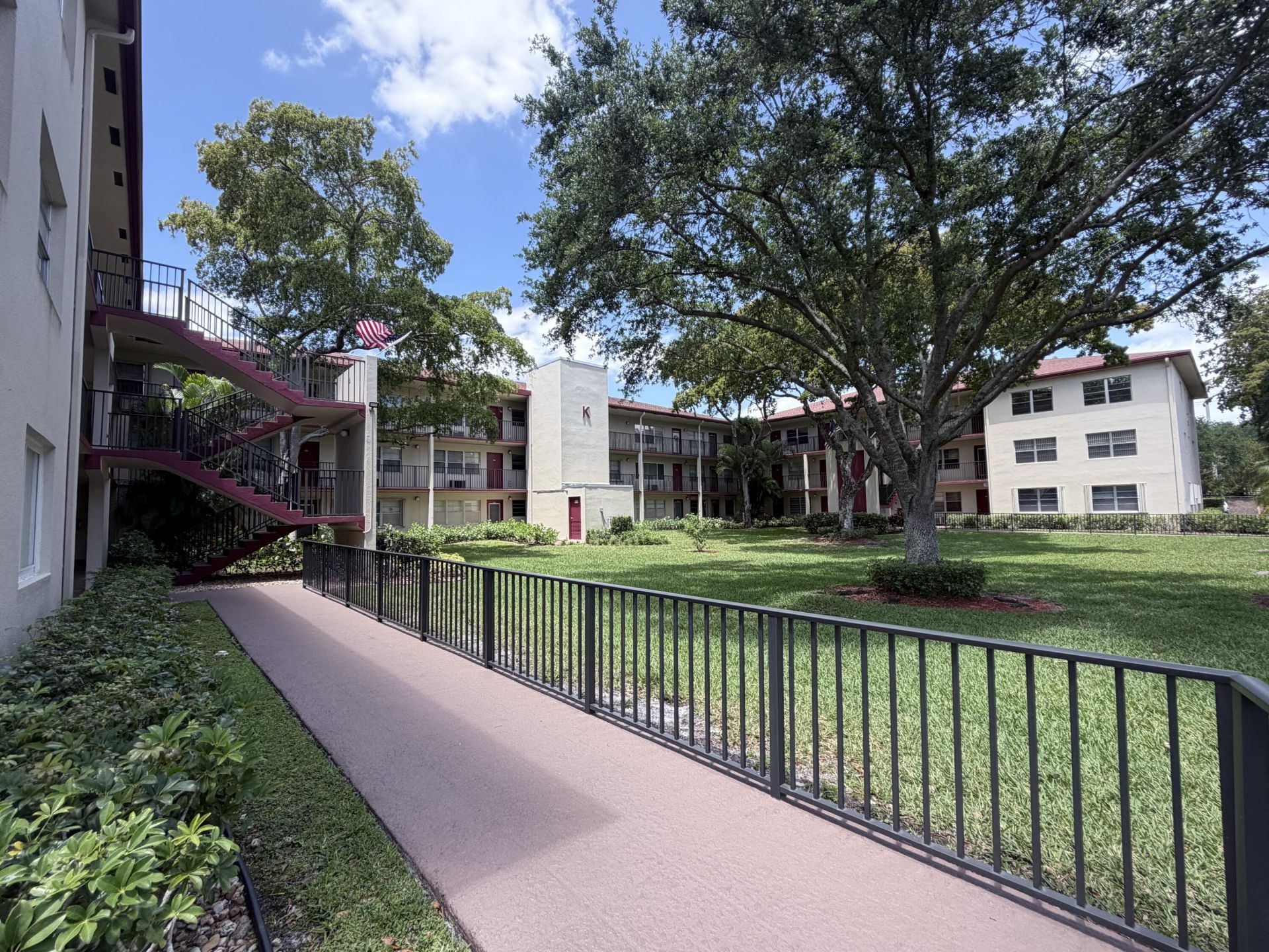 100 SW 132nd Way, Unit 303k, Pembroke Pines, FL 33027 Photo