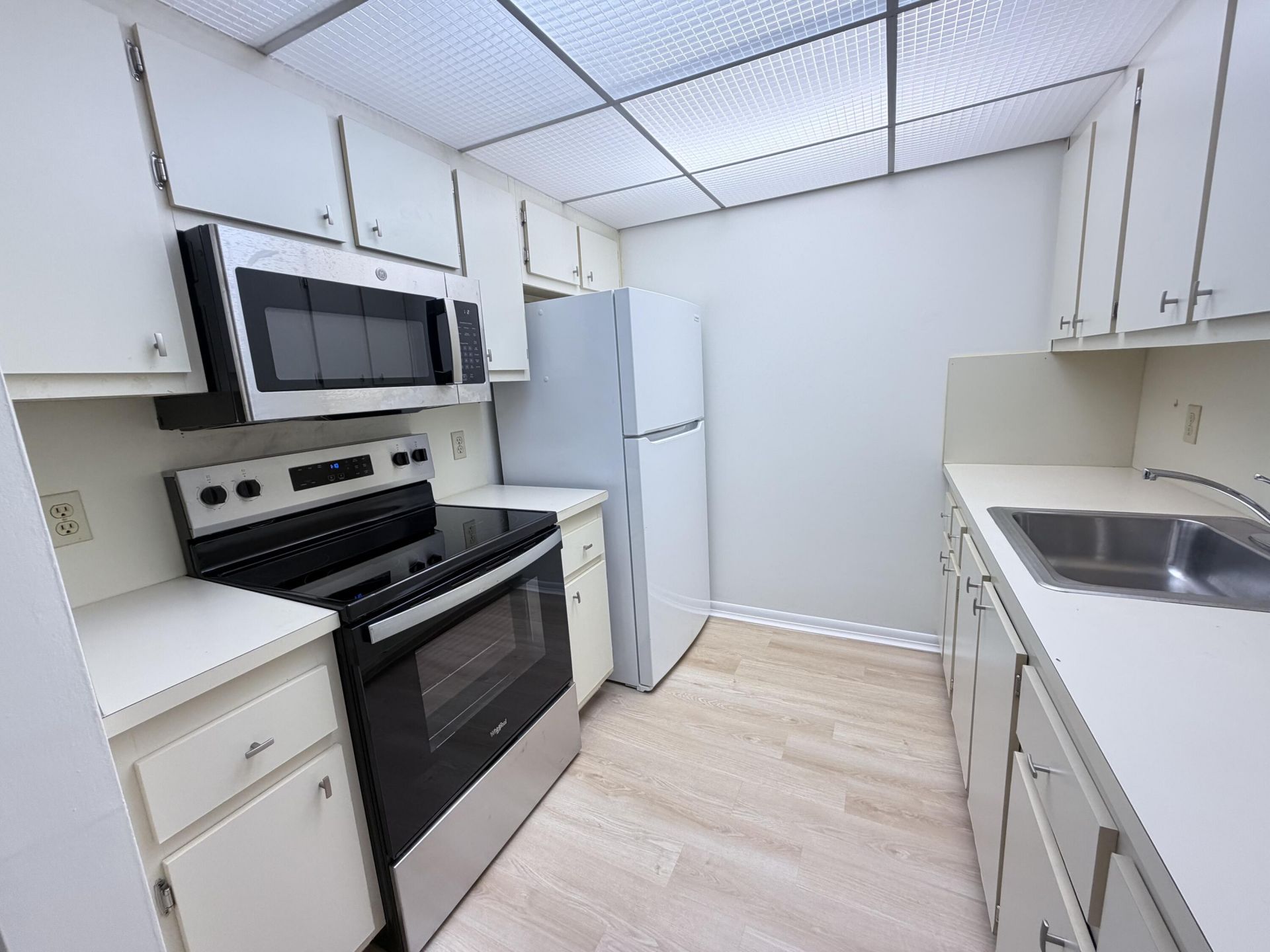 100 SW 132nd Way, Unit 303k, Pembroke Pines, FL 33027 Photo