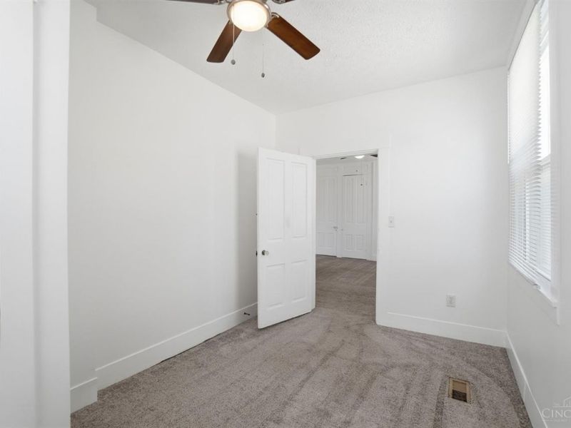 225 N Hill Street, Harrison, OH 45030 Photo 22