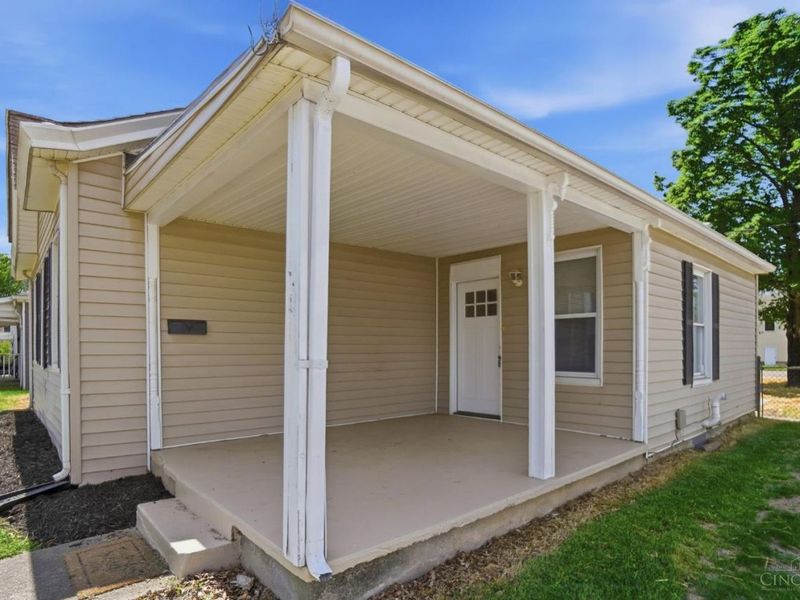 225 N Hill Street, Harrison, OH 45030 Photo 4