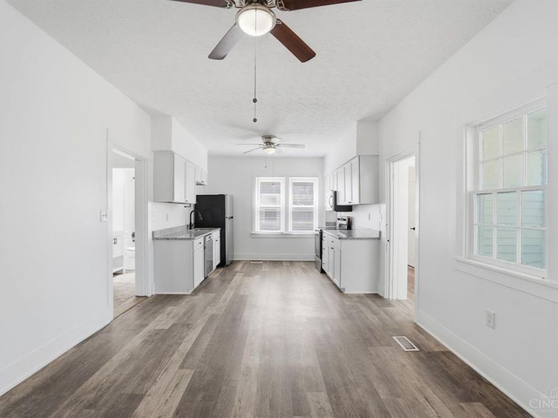 225 N Hill Street, Harrison, OH 45030 Photo 8