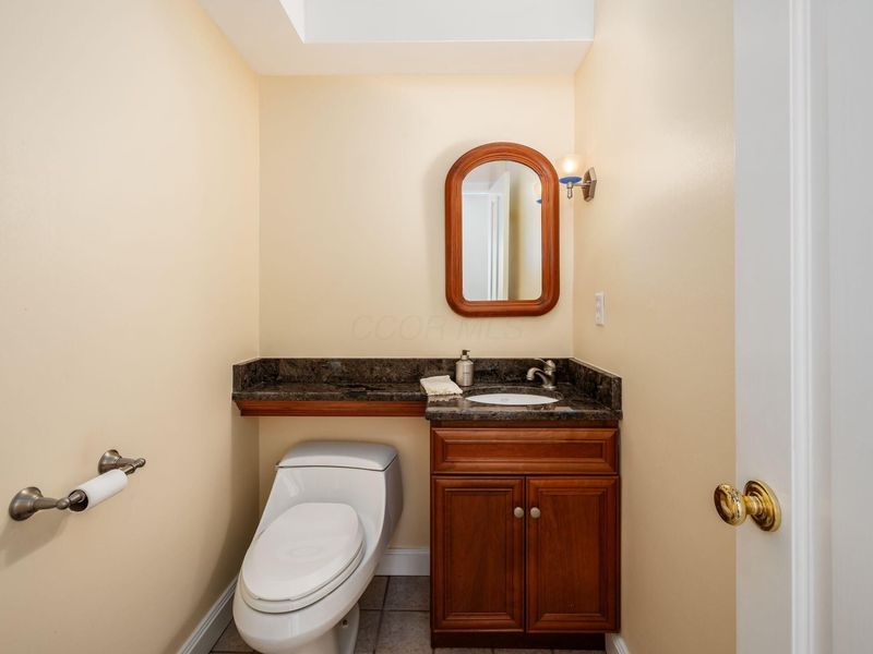 2112 Lower Chelsea Road, Upper Arlington, OH 43212 Photo 21