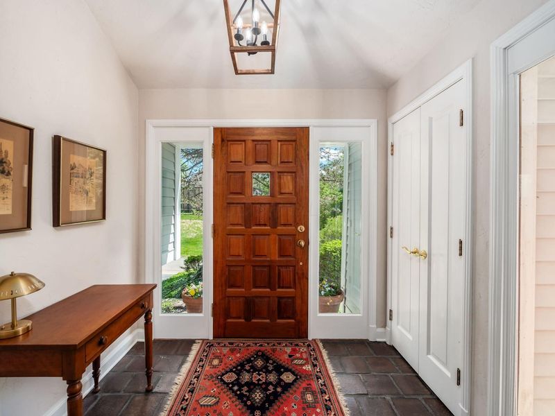 2112 Lower Chelsea Road, Upper Arlington, OH 43212 Photo 7