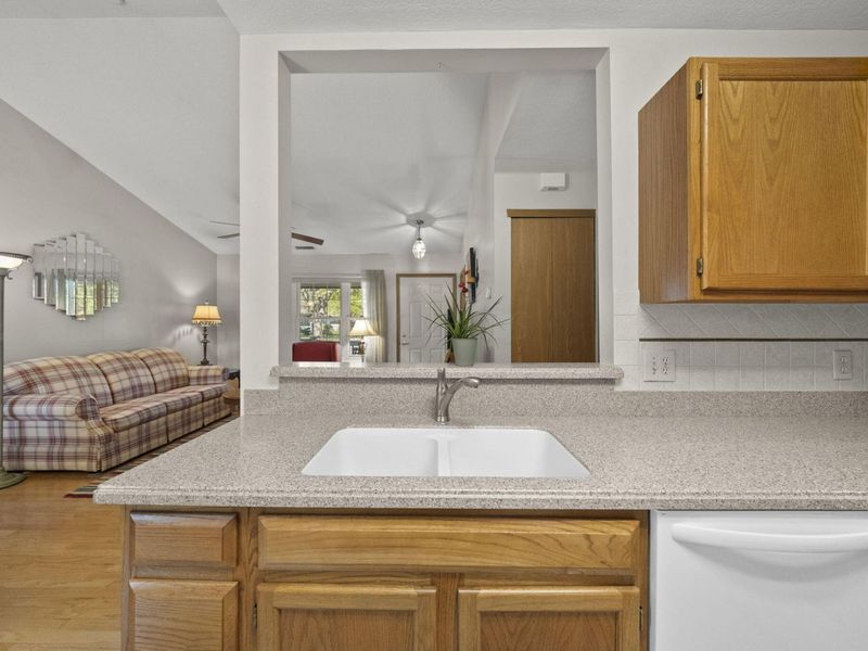 8565 Victoria Meadow Lane, Reynoldsburg, OH 43068 Photo 10