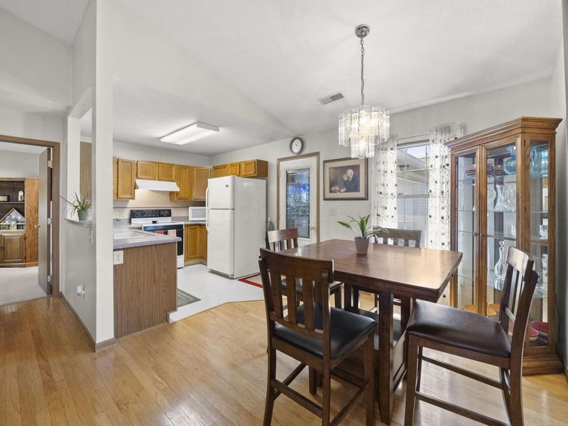 8565 Victoria Meadow Lane, Reynoldsburg, OH 43068 Photo 12