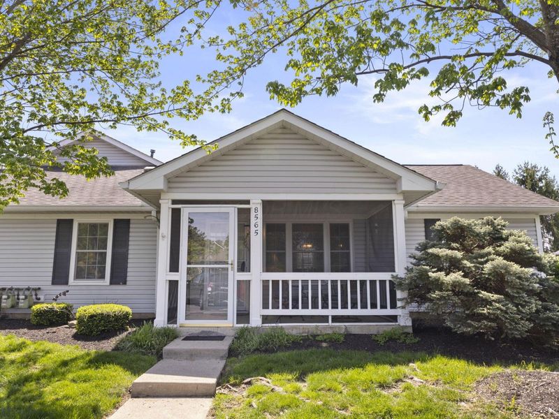 8565 Victoria Meadow Lane, Reynoldsburg, OH 43068 Photo 2