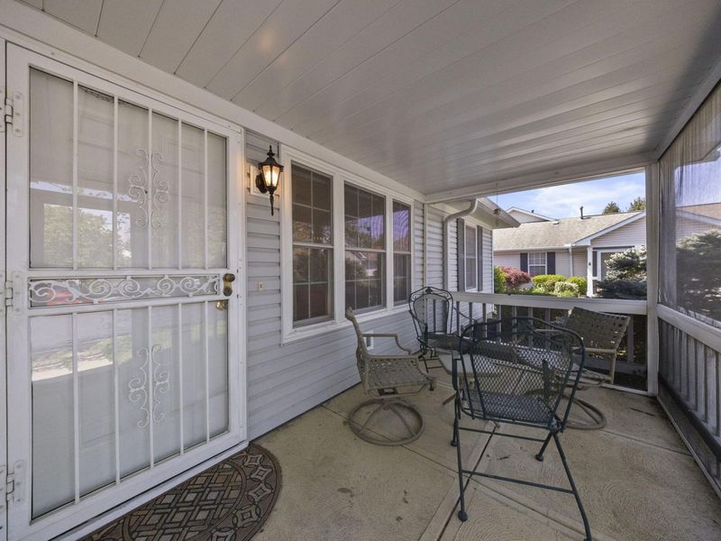 8565 Victoria Meadow Lane, Reynoldsburg, OH 43068 Photo 3