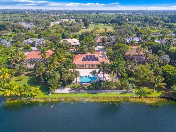 2161 SW 131st Ter , Davie, FL 33325