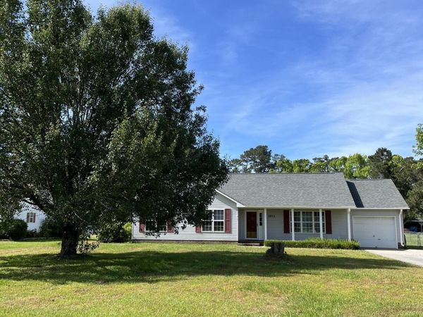 1913 Champion Drive , Morehead City, NC 28557