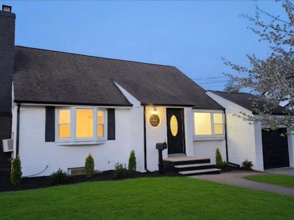 1515 Paul Street, Baldwin, NY 11510