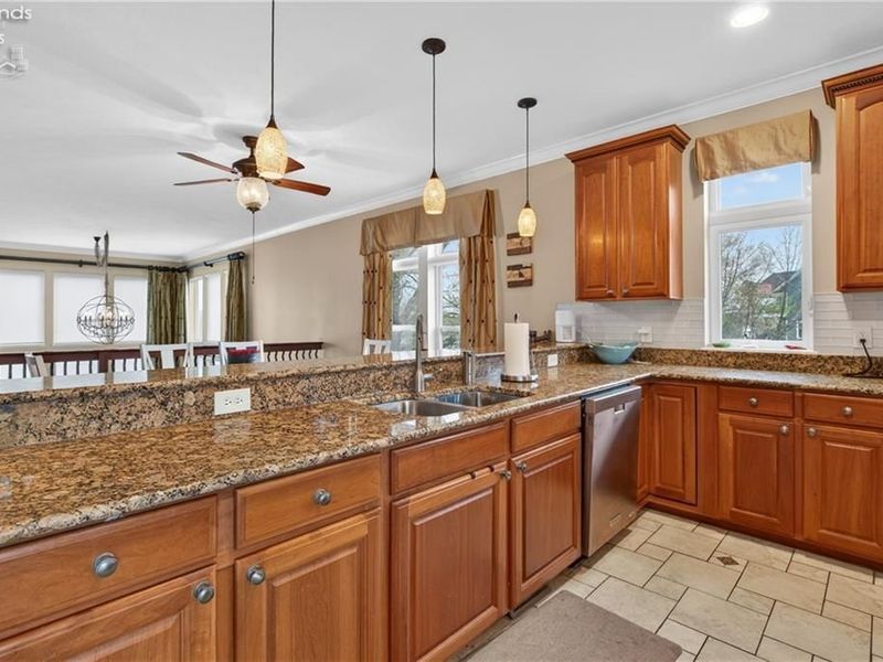 303 Arizona Avenue, Lorain, OH 44052 Photo 11