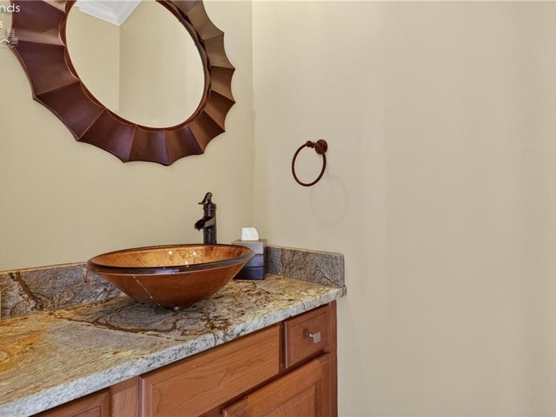 303 Arizona Avenue, Lorain, OH 44052 Photo 22