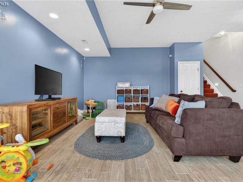 303 Arizona Avenue, Lorain, OH 44052 Photo 36