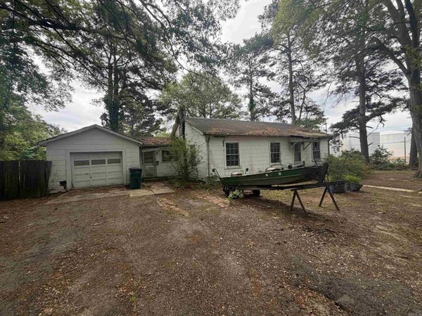 1107 W 2Nd Street , El Dorado, AR 71730