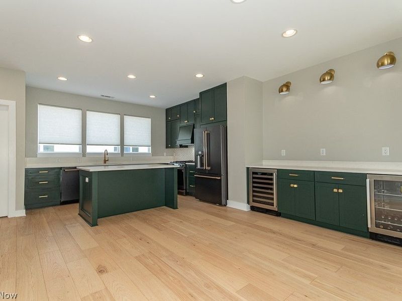 1255 W 75th Street, Cleveland, OH 44102 Photo 10