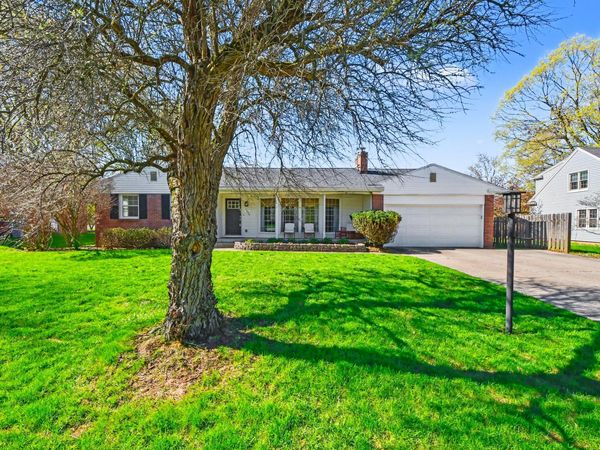 1658 Millbrook Street SE, Grand Rapids, MI 49508