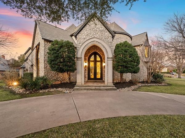 5613 Versailles Court, Colleyville, TX 76034