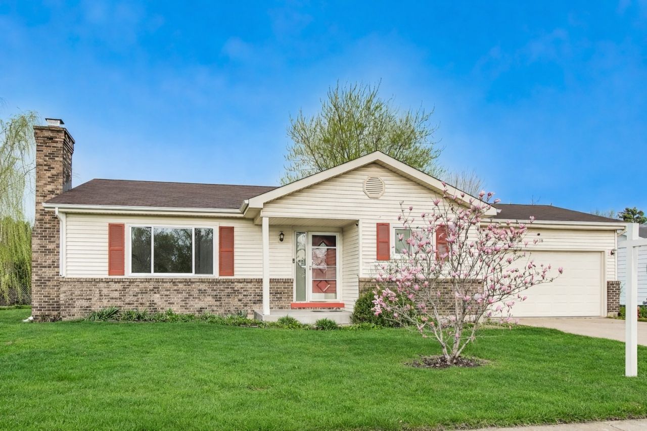 3918 N Galesburg Avenue , Arlington Heights, IL 60004