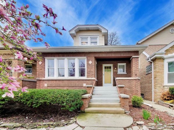 1812 N Nordica Avenue , Chicago, IL 60707