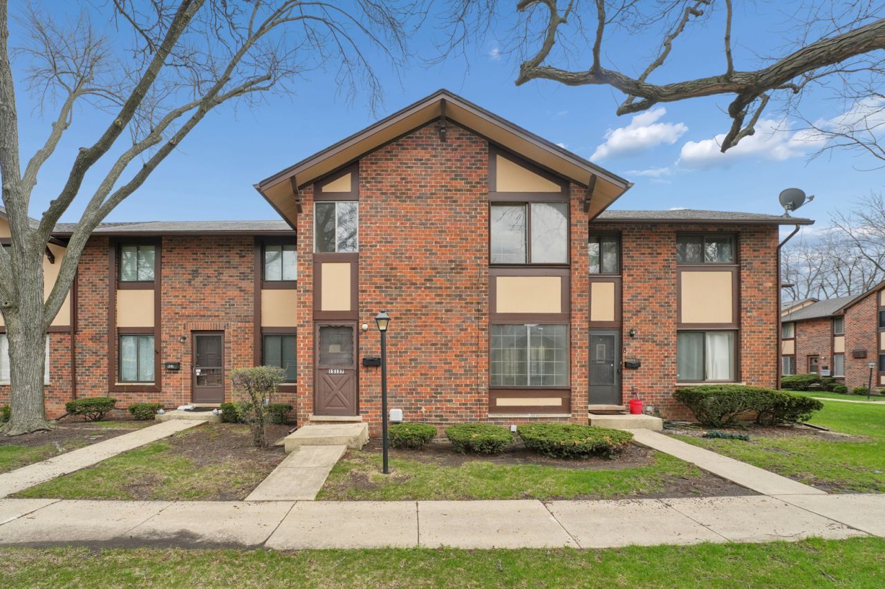 1S127 Stratford Lane , Villa Park, IL 60181