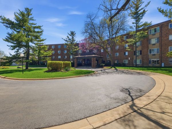 1500 Robin Circle , Unit 112, Hoffman Estates, IL 60169