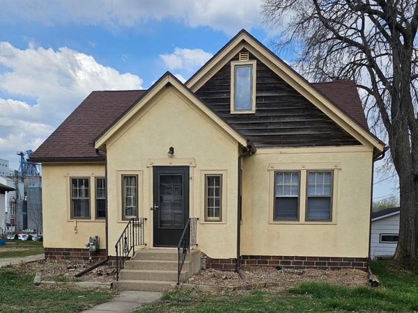 416 N 2nd Street , Le Sueur, MN 56058