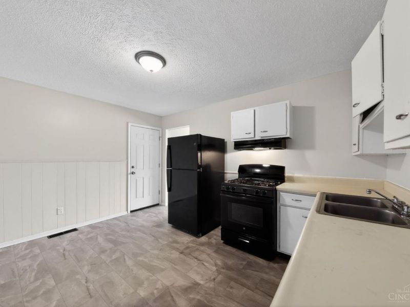 1990 Bluehill Drive, Springfield Twp., OH 45240 Photo 11