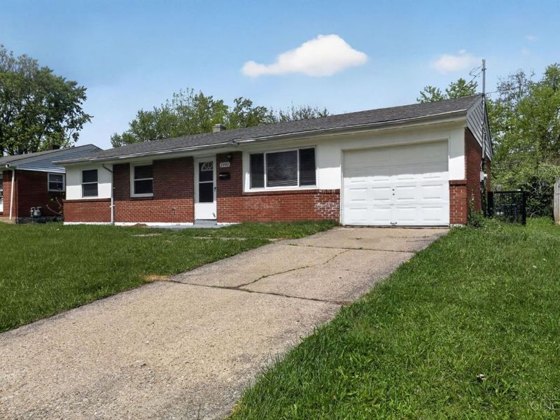 1990 Bluehill Drive, Springfield Twp., OH 45240 Photo 2