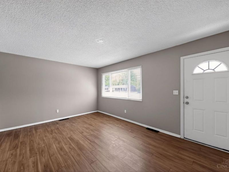 1990 Bluehill Drive, Springfield Twp., OH 45240 Photo 6