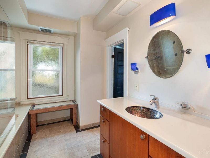 2006 Breen Street, Cincinnati, OH 45208 Photo 13