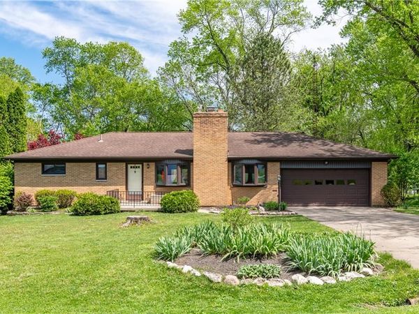 1176 Geneva Road, Beavercreek, OH 45434