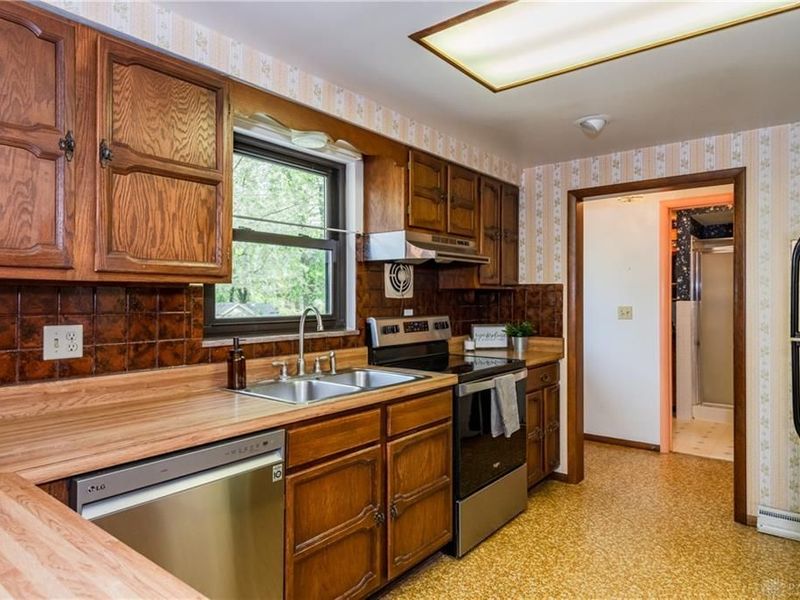 1176 Geneva Road, Beavercreek, OH 45434 Photo 12