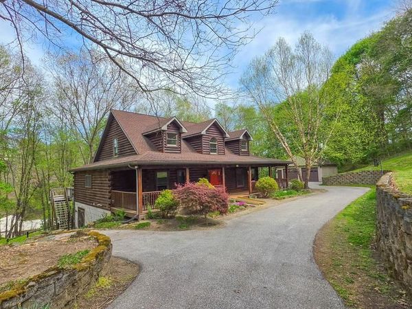 11311 WILDBERRY COURT , GLEN ROCK, PA 17327