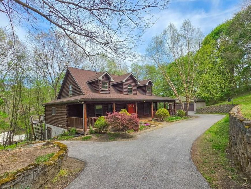 11311 Wildberry Court , Glen Rock, PA 17327 Main Photo