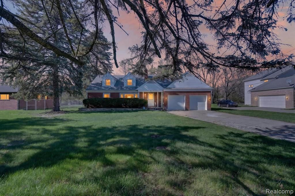 18618 W 9 Mile Road, Southfield, MI 48075 Main Photo