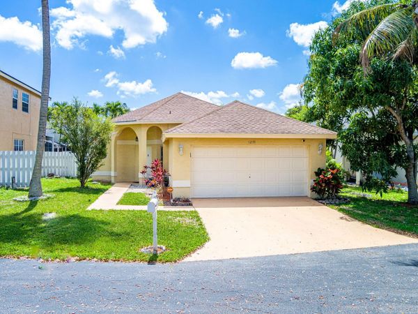 1239 Sussex Street, Boynton Beach, FL 33436